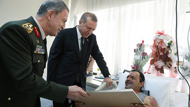Cumhurbaşkanı Erdoğan Binbaşı Tetik’i ziyaret etti