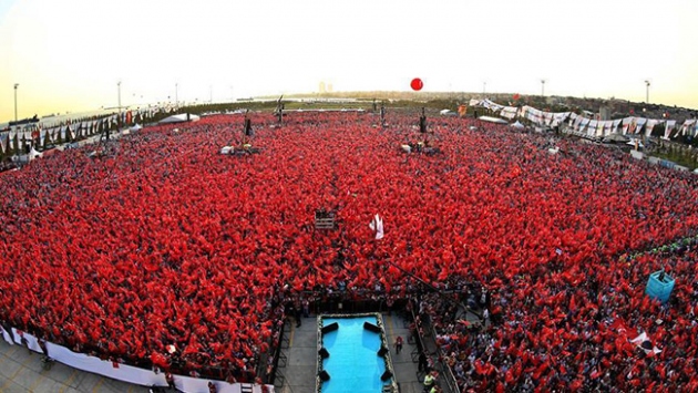 ‘Demokrasi ve Şehitler Mitingi’ için hazırlıklar aralıksız sürüyor