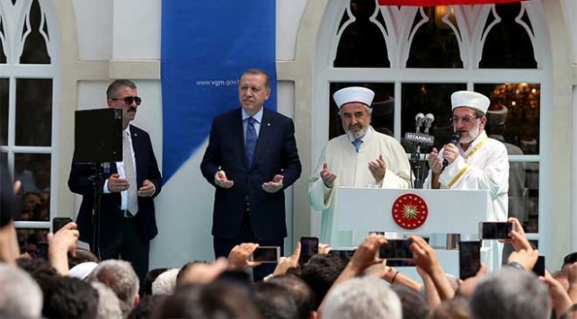 Cumhurbaşkanı Erdoğan, Yıldız Hamidiye Camii’ni ibadete açtı