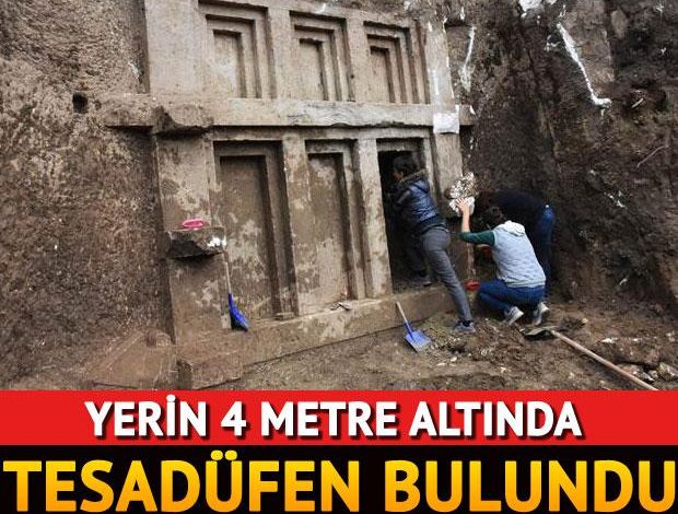 Arazi kazısında tesadüfen bulundu