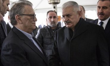 Başbakan Binali Yıldırım'dan Yılmaz ailesine taziye ziyareti