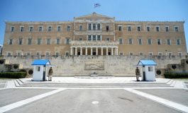 Yunan Hükümeti, darbeci askere sığınma hakkı verilmesine itiraz etti