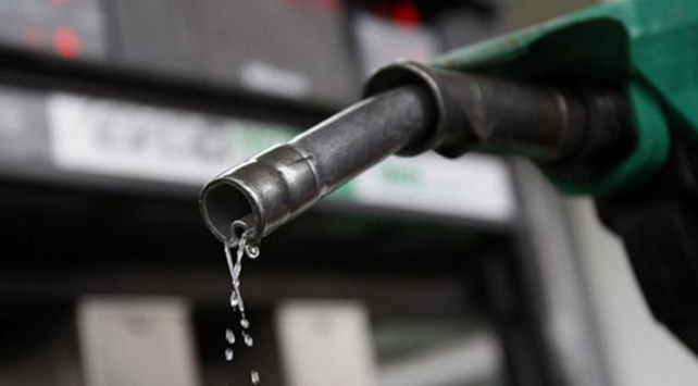 Benzinin litre fiyatına yeni düzenleme