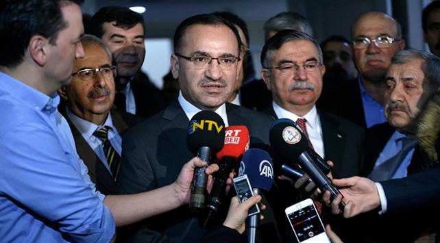 Başbakan Yardımcısı Bekir Bozdağ’dan “TRT’de şarkı yasağı” iddialarına cevap