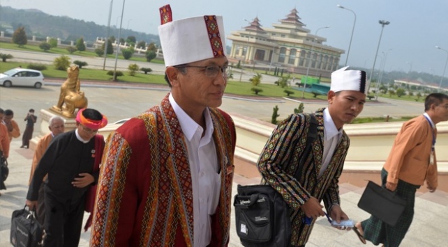 Myanmar Devlet Başkanı görevinden ayrıldı