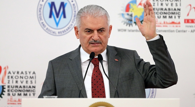 Başbakan Yıldırım: Sokak kabadayıları gibi kavga ediyorlar