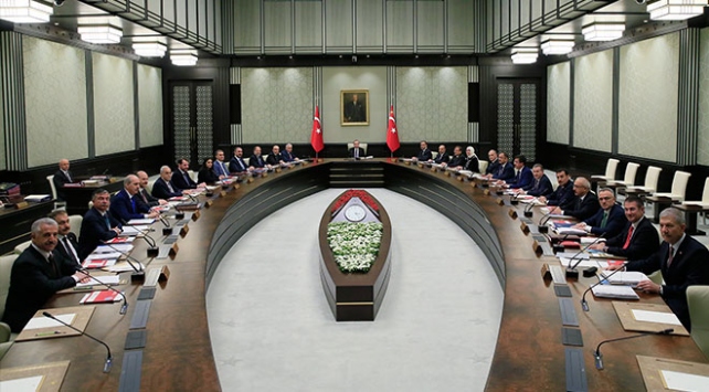 Cumhurbaşkanı Erdoğan, Külliye’deki işçilerle buluştu