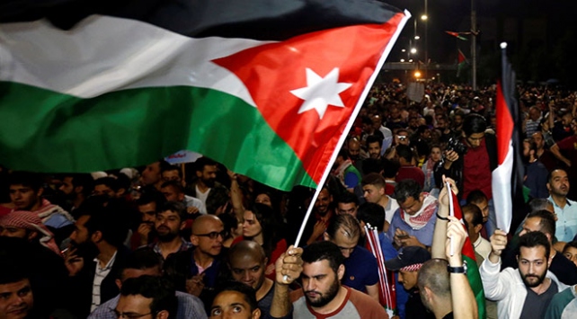 Başbakanın istifasına rağmen Ürdün’de protestolar durulmuyor